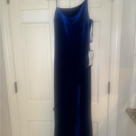 NWT City Studios Velvet One Shoulder Gown Blue size 7 - Picture 9 of 11